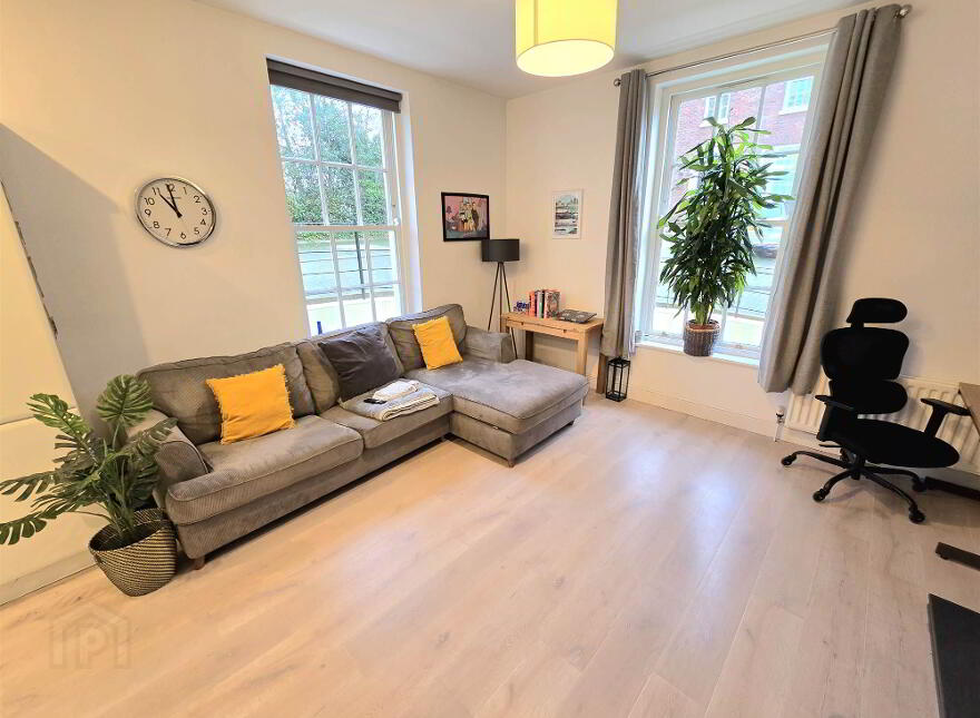 2 Kilwarlin Avenue, Hillsborough, BT26 6LQ