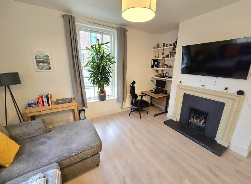 2 Kilwarlin Avenue, Hillsborough, BT26 6LQ