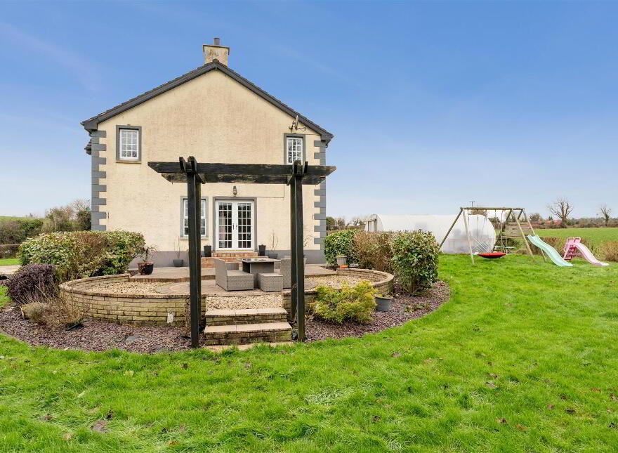 30 Eskylane Road, Antrim, BT41 2LL
