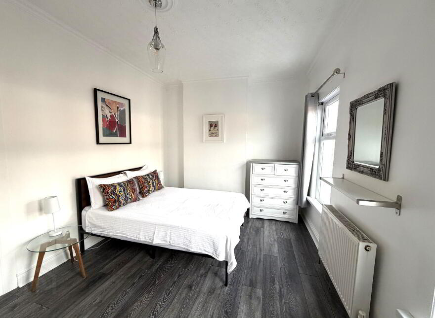 17 Ravenscroft Street, Belfast, BT5 5BE