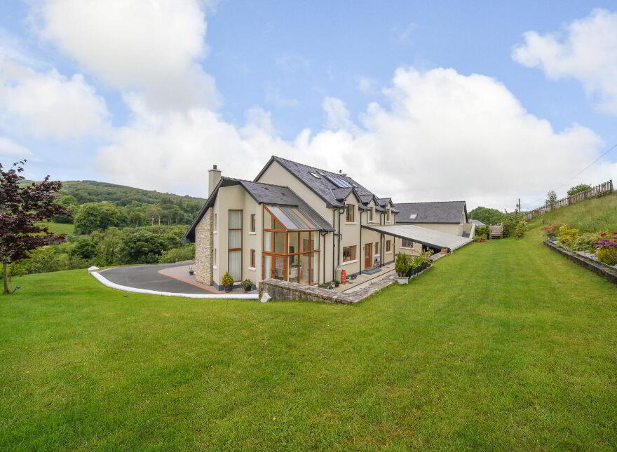 Milltown, Newmills, F92D2RA