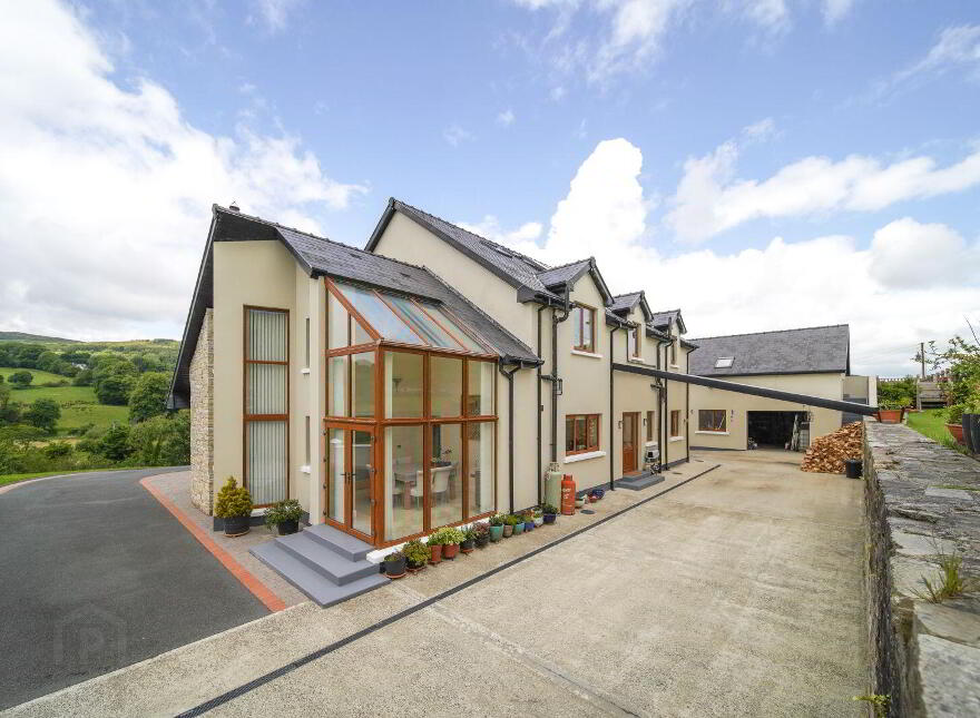 Milltown, Newmills, F92D2RA