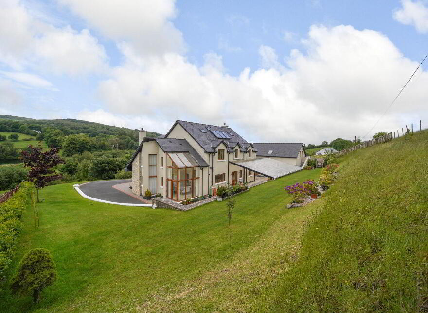 Milltown, Newmills, F92D2RA