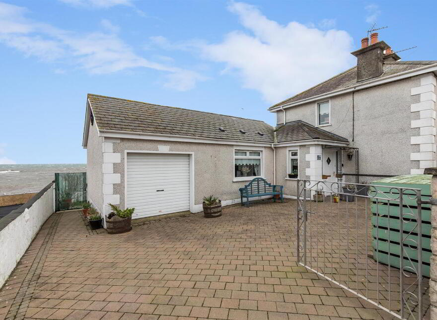 4 Donaghadee Road, Millisle, Newtownards, BT22 2BY