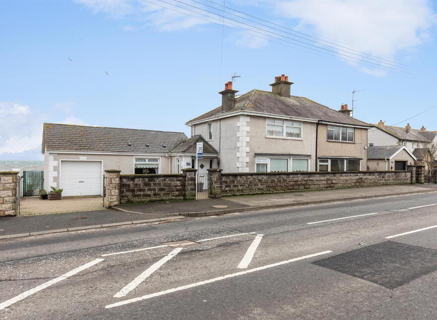 4 Donaghadee Road, Millisle, Newtownards, BT22 2BY