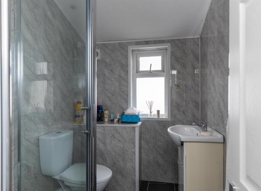 4 Donaghadee Road, Millisle, Newtownards, BT22 2BY