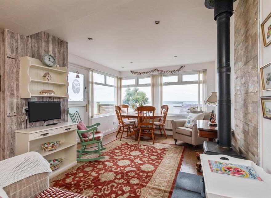 4 Donaghadee Road, Millisle, Newtownards, BT22 2BY