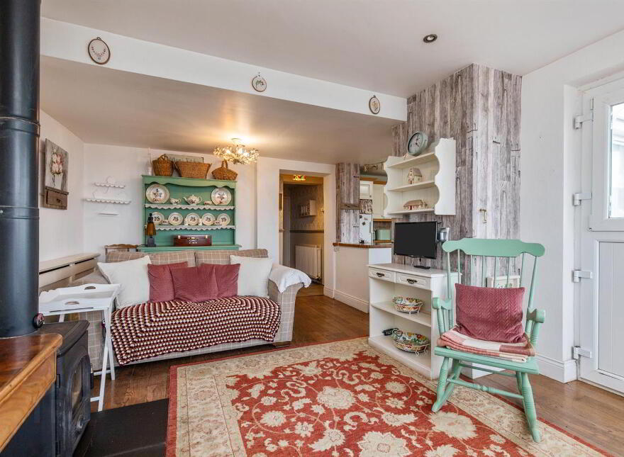 4 Donaghadee Road, Millisle, Newtownards, BT22 2BY