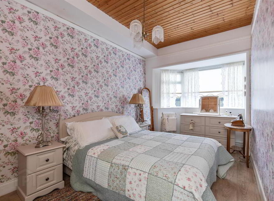 4 Donaghadee Road, Millisle, Newtownards, BT22 2BY