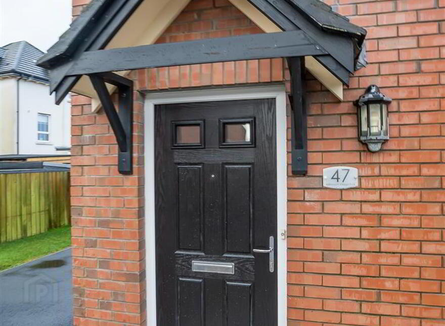 47 Millmount Village Park, Dundonald, Belfast, BT16 1YY