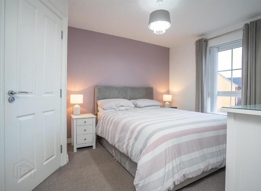 47 Millmount Village Park, Dundonald, Belfast, BT16 1YY