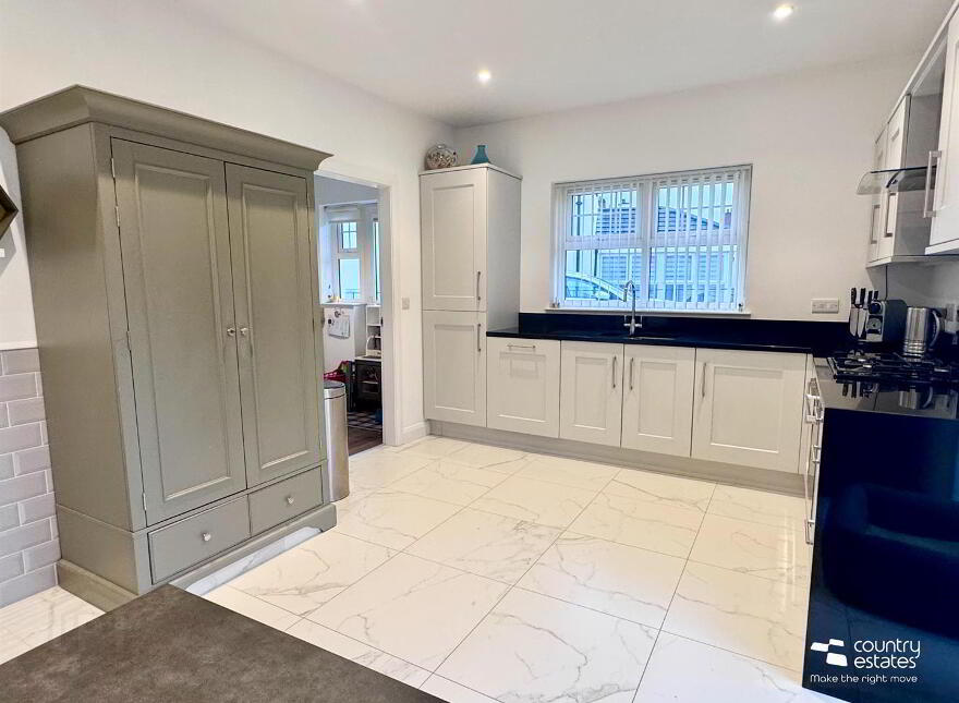 6 Readers Walk, Ballyclare, BT39 9BJ
