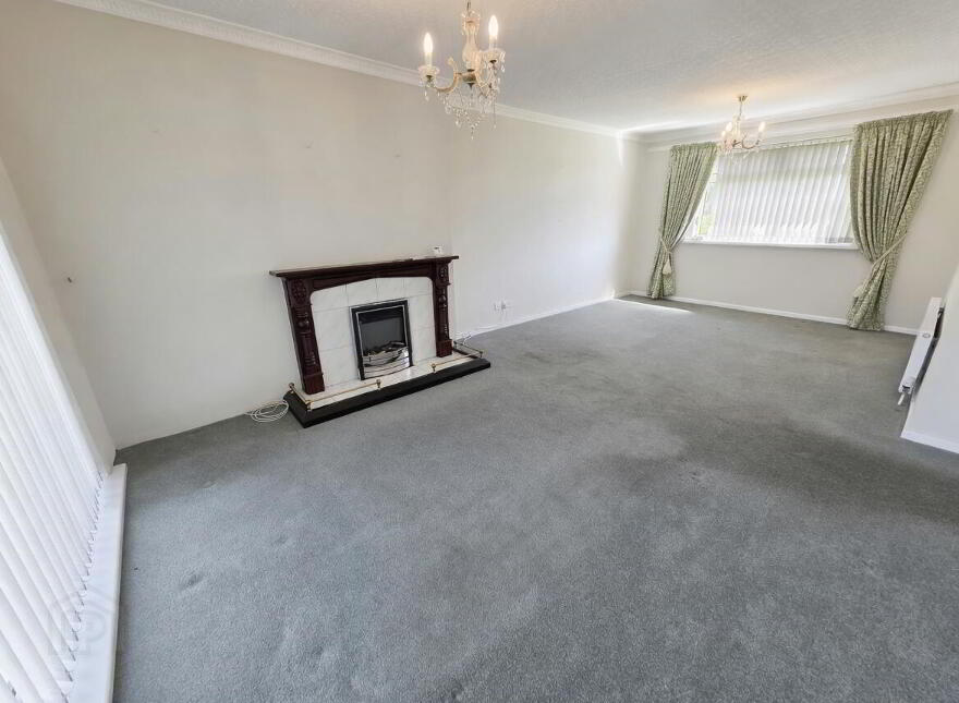 9 Rathmoyle Park West, Carrickfergus, BT38 7NG