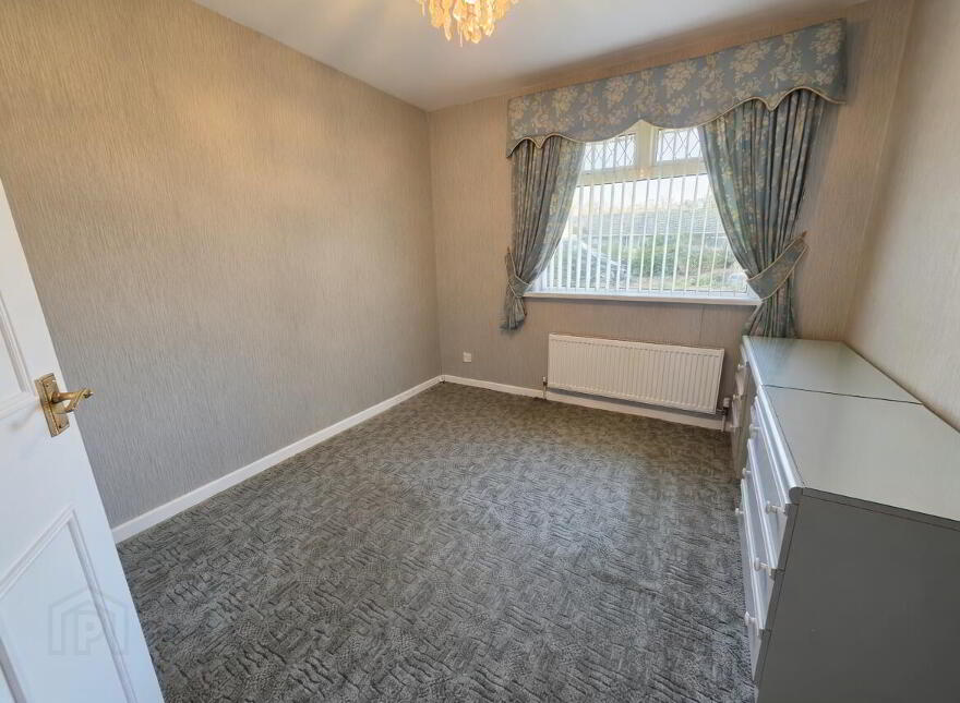 9 Rathmoyle Park West, Carrickfergus, BT38 7NG