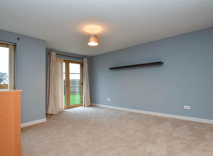 32 Woodrow Gardens, Saintfield, BT24 7WG
