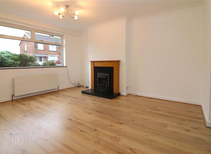 19 Cloverhill Avenue, Saintfield Road, Lisburn, BT27 5HW