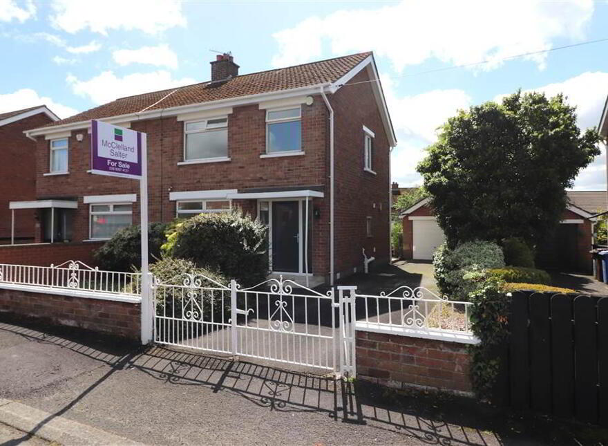 19 Cloverhill Avenue, Saintfield Road, Lisburn, BT27 5HW