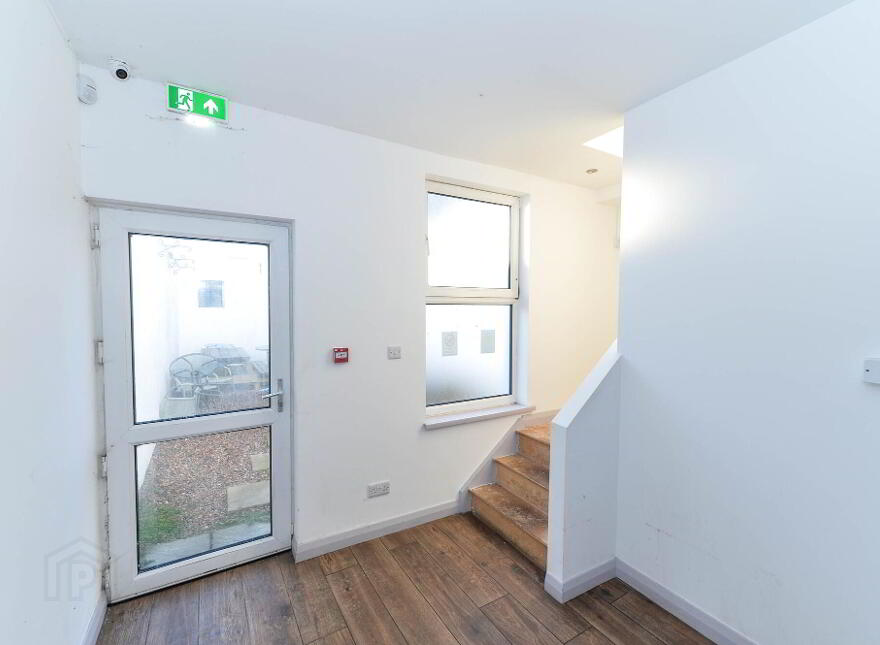 10 Main Street, Saintfield, BT24 7AA