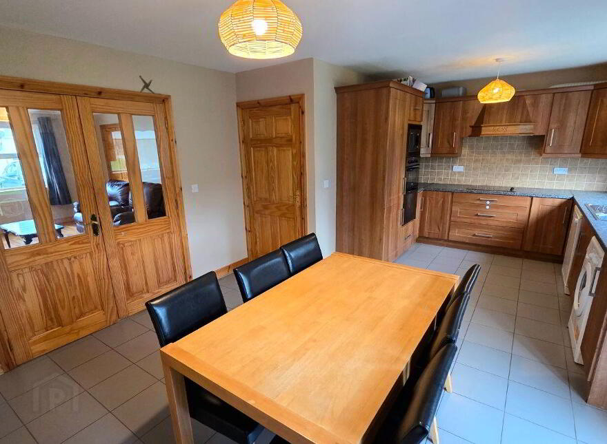 10 Railway View, Belturbet, H14CA43