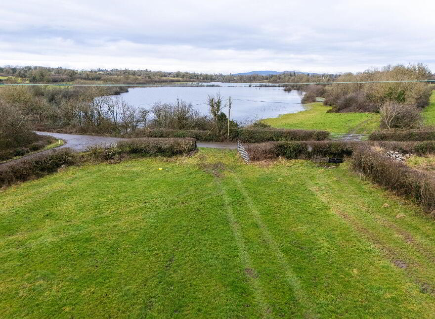 Lands, At Lisnacush, Lanesborough, N39XXXX