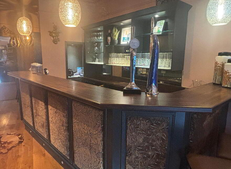 La Bella Donna, Bridge Street, Donegal Town, F94HY29