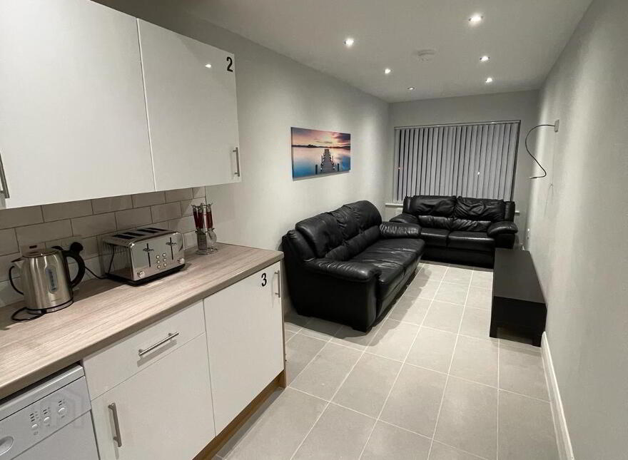 951 Upper Newtownards Road, Belfast, BT16 1RL