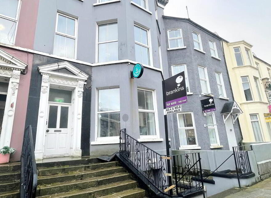 6 Bath Street, Portrush, BT56 8AW