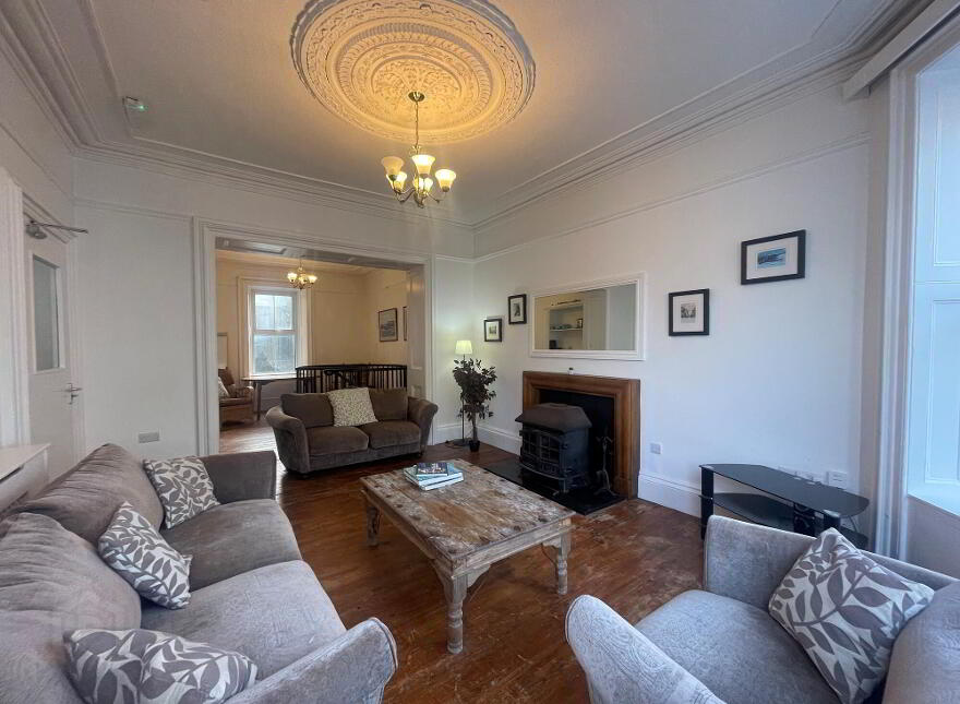 6 Bath Street, Portrush, BT56 8AW