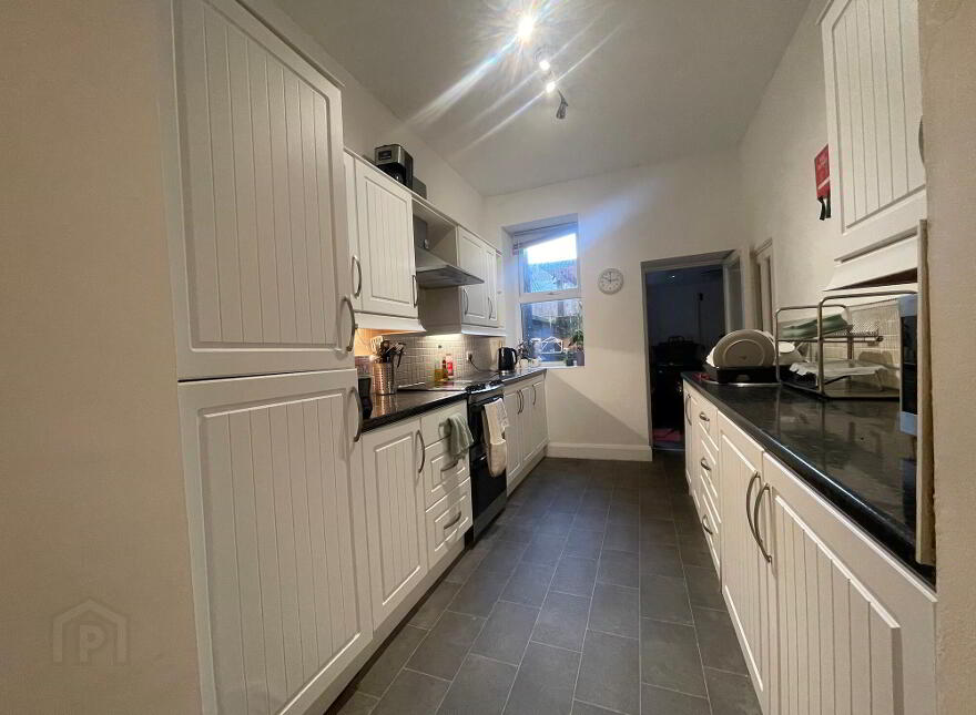 4 Bath Street, Portrush, BT56 8AW
