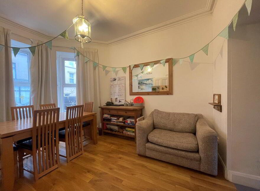 4 Bath Street, Portrush, BT56 8AW