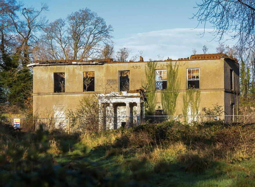 Brookfield House, & Lands At Scarva Road, Banbridge, BT32 3YL