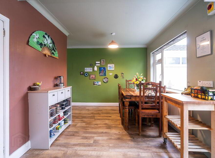 18 Glenariff Drive, Dunmurry, Belfast, BT17 9AZ photo 3