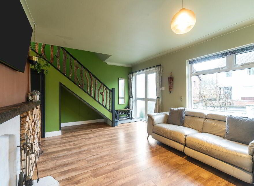 18 Glenariff Drive, Dunmurry, Belfast, BT17 9AZ