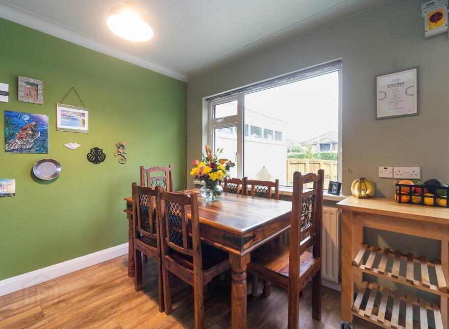 18 Glenariff Drive, Dunmurry, Belfast, BT17 9AZ