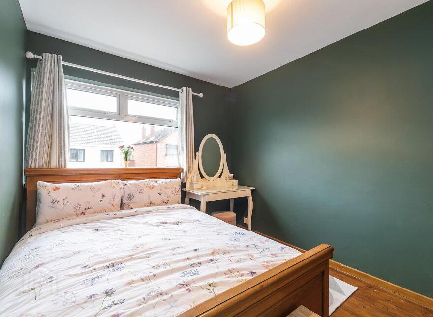 18 Glenariff Drive, Dunmurry, Belfast, BT17 9AZ