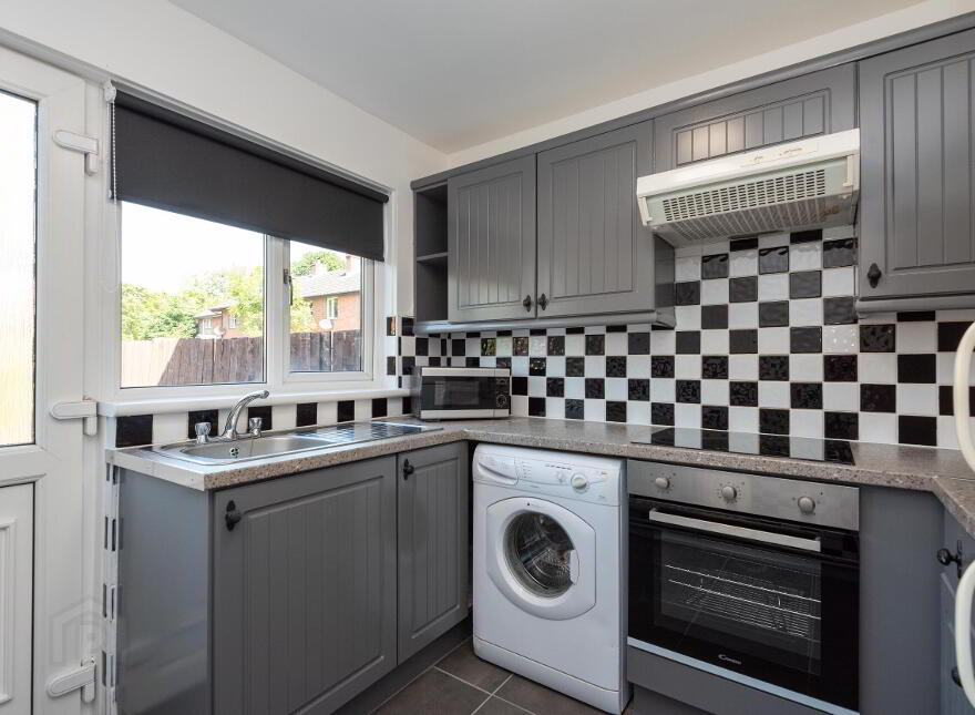 29 Hampton Drive, Ormeau, Belfast, BT7 3DE