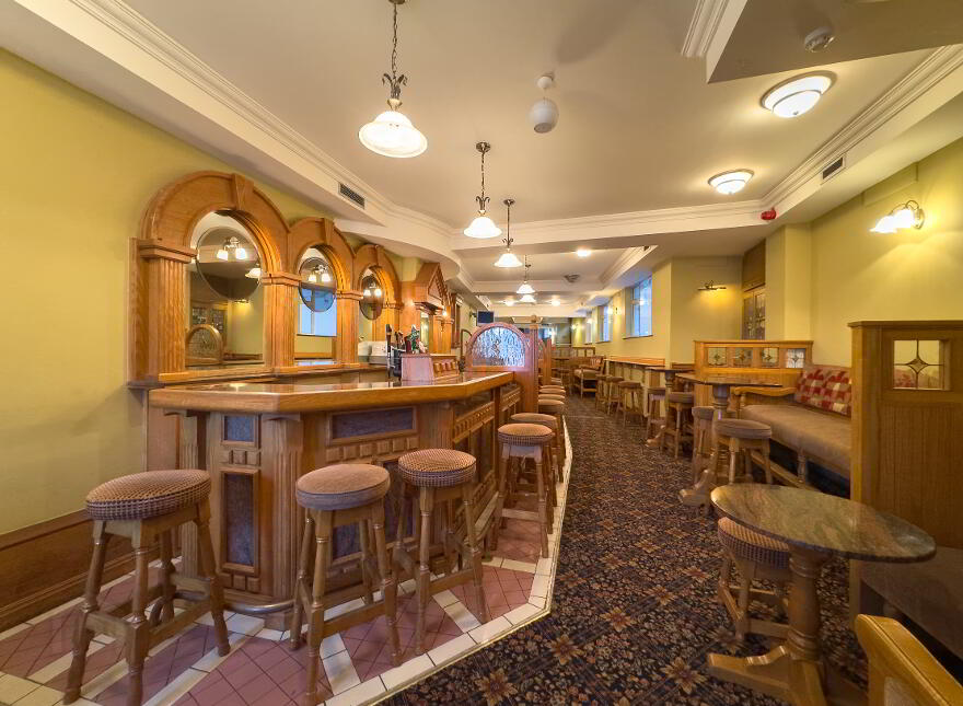 Bradys, 16 Main Street, Cavan, H12K768