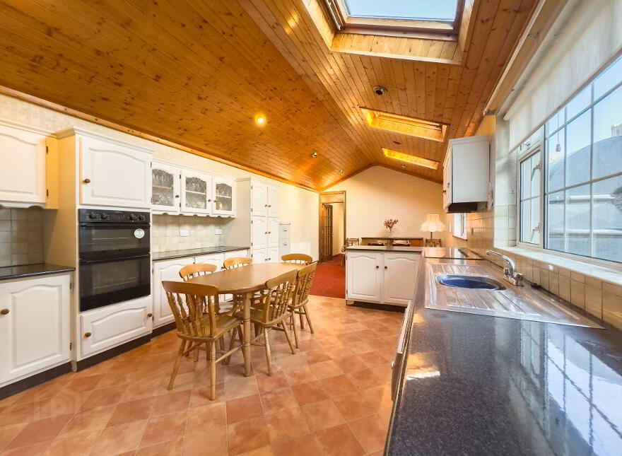 Bradys, 16 Main Street, Cavan, H12K768