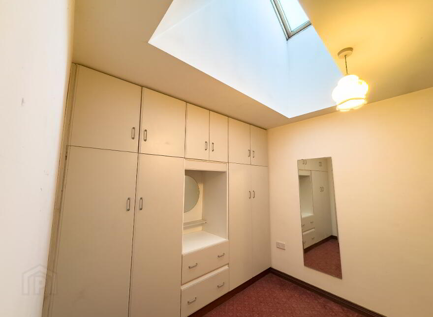 Bradys, 16 Main Street, Cavan, H12K768