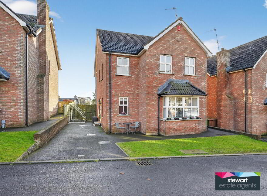8 Broomhill Grove, Magheralin, BT67 0GY