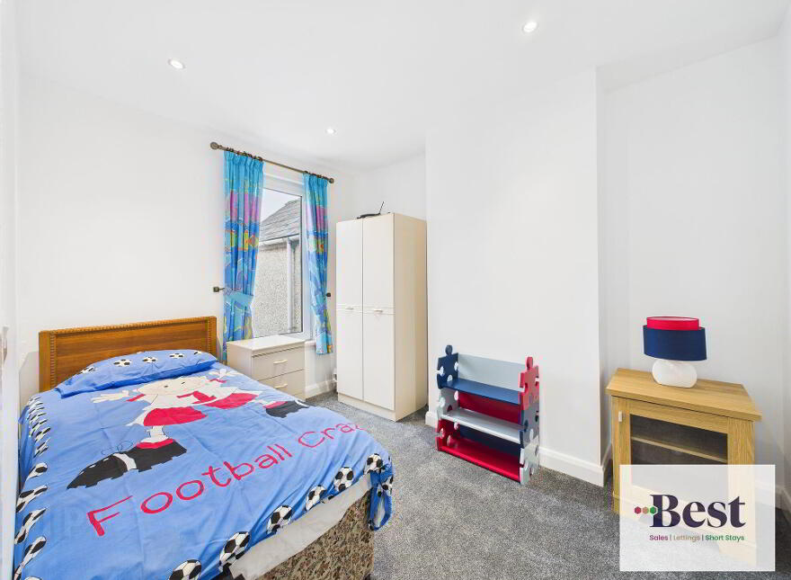 32 Old Glenarm Road, Larne, BT40 1NQ