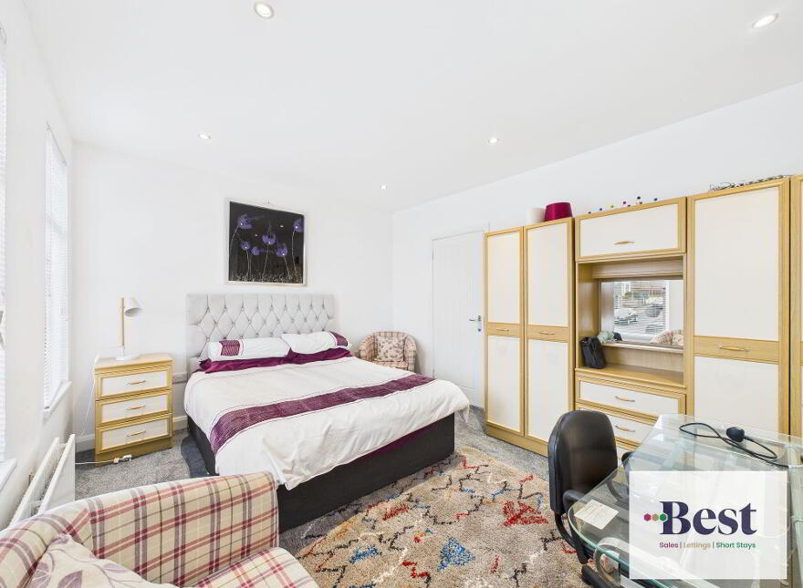 32 Old Glenarm Road, Larne, BT40 1NQ