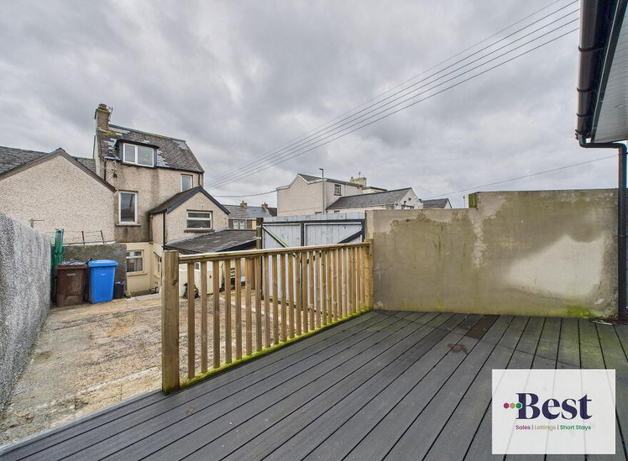 32 Old Glenarm Road, Larne, BT40 1NQ