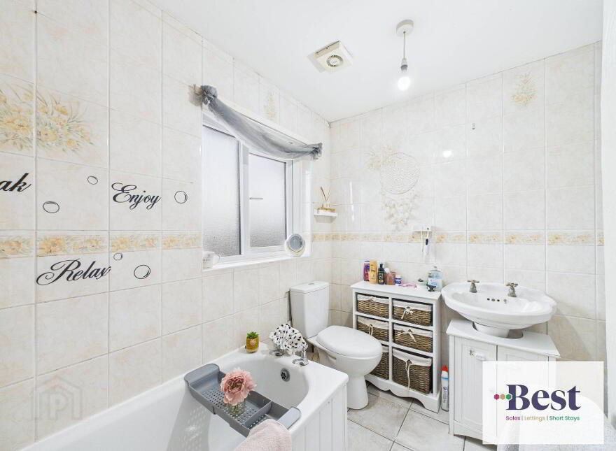 145 Waterloo Gardens, Larne, BT40 1EU