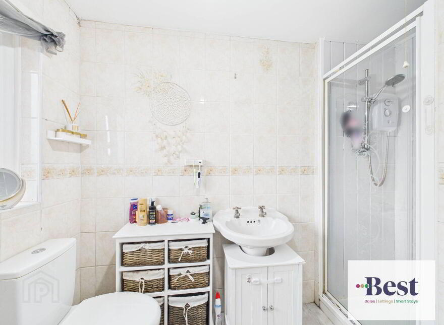 145 Waterloo Gardens, Larne, BT40 1EU