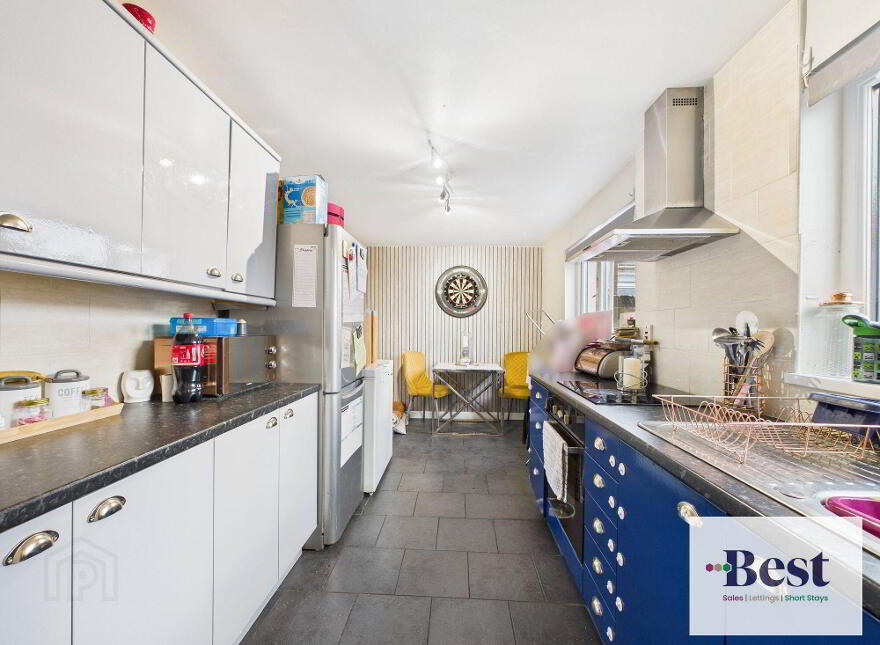 145 Waterloo Gardens, Larne, BT40 1EU