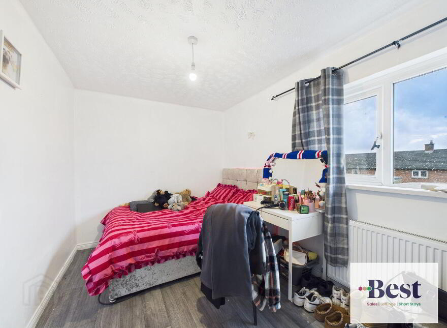 145 Waterloo Gardens, Larne, BT40 1EU