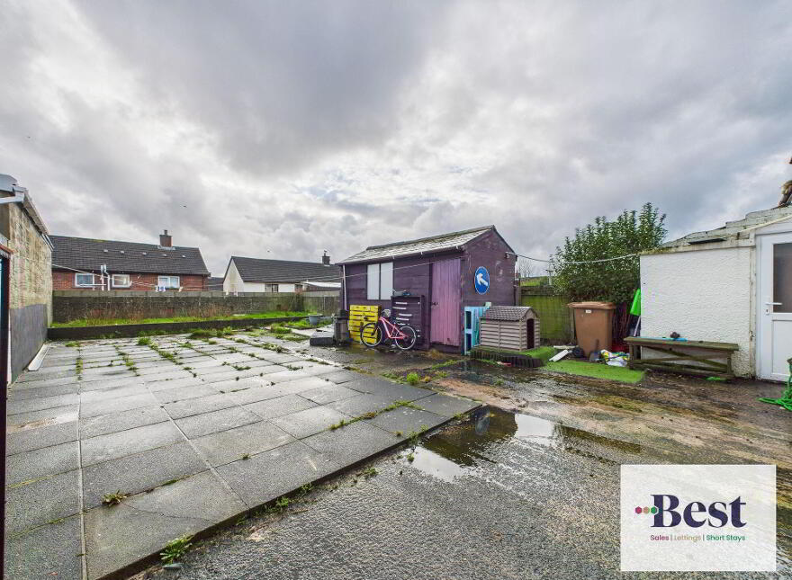 145 Waterloo Gardens, Larne, BT40 1EU