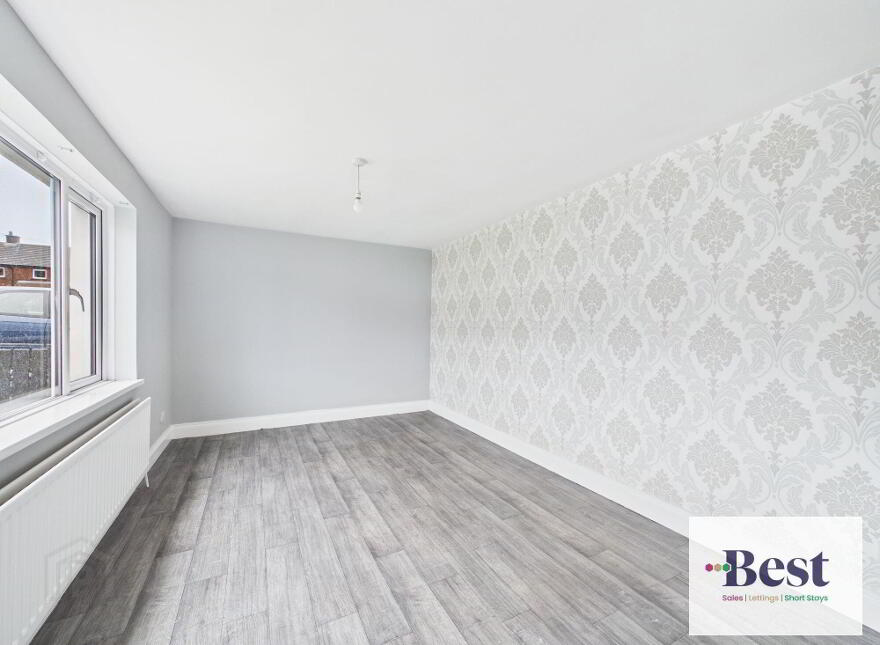 145 Waterloo Gardens, Larne, BT40 1EU