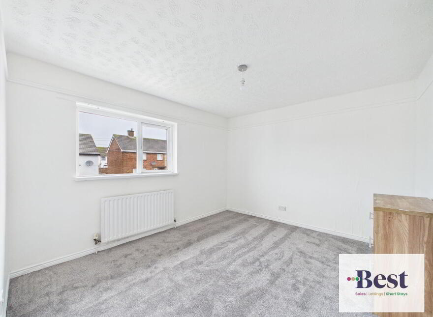 145 Waterloo Gardens, Larne, BT40 1EU